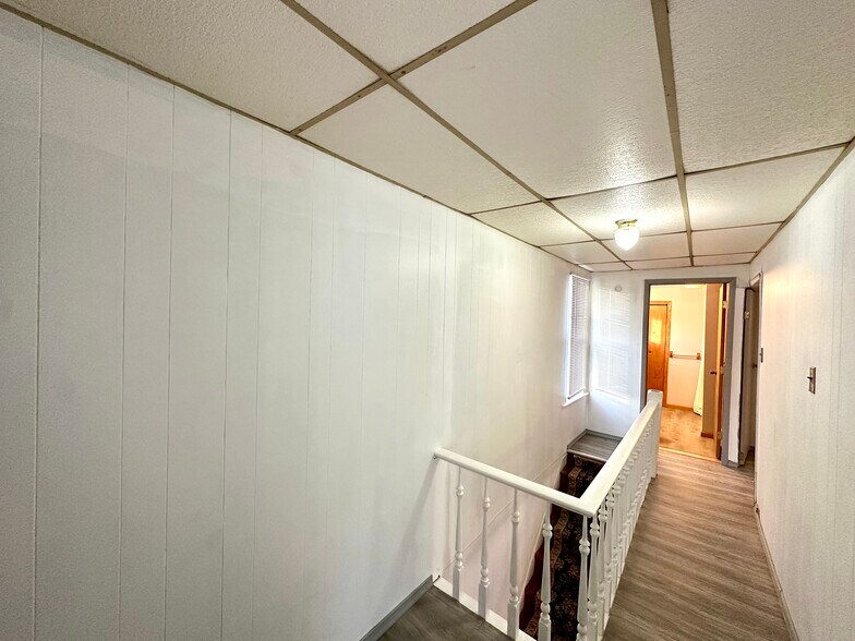 Building Photo - 923 Franklin Ave