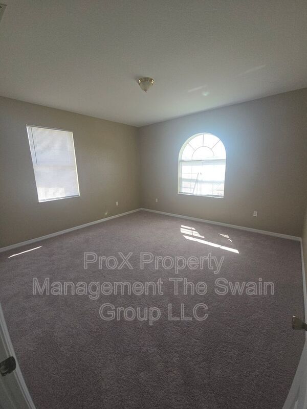 Building Photo - 1428 Bluff Loop