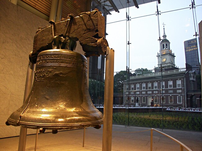 Independence Hall and Liberty Bell (0.5 Miles) - 722 Lombard St