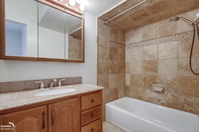 Building Photo - Cozy 2Bdm 2Ba Home in the Encanto Neighbor...