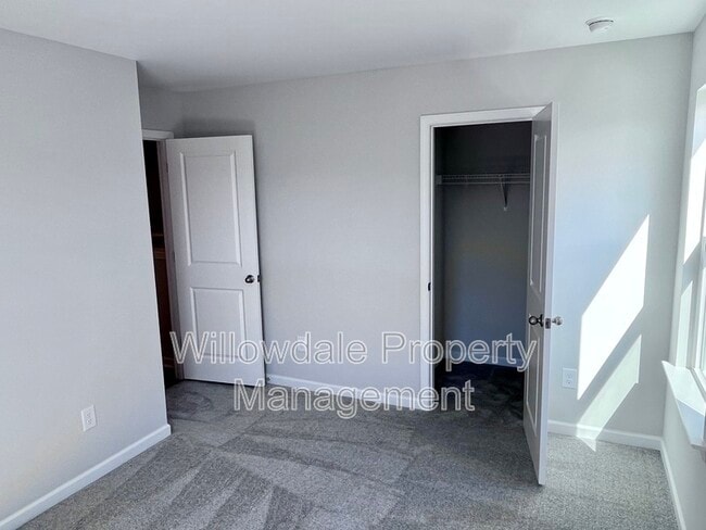 Building Photo - 5118 Cambrey Dr