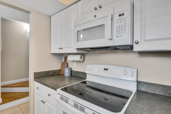 Building Photo - 1901 Indian River Blvd