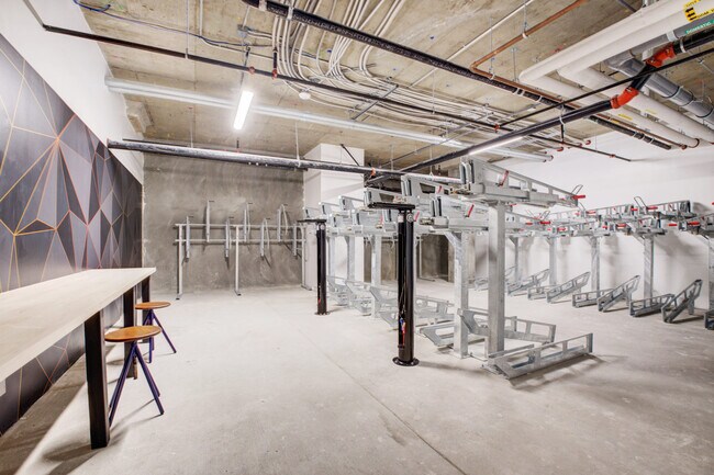 Building Photo - 975 Bryant St