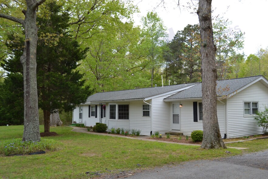 Building Photo - 20901 Hermanville Rd