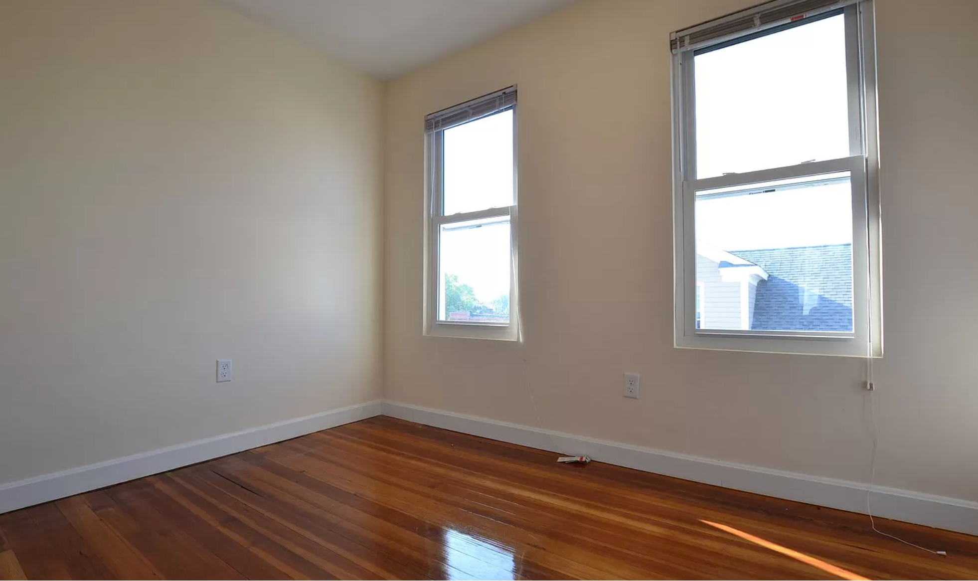 Building Photo - 21 Weitz St