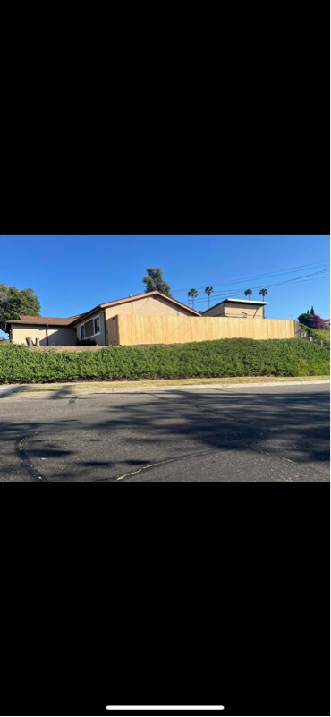 Building Photo - 268 Meadowbrook Dr