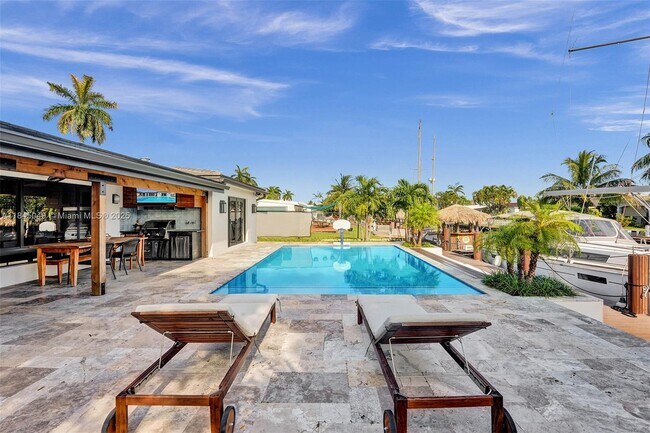 Building Photo - 1021 Guava Isle