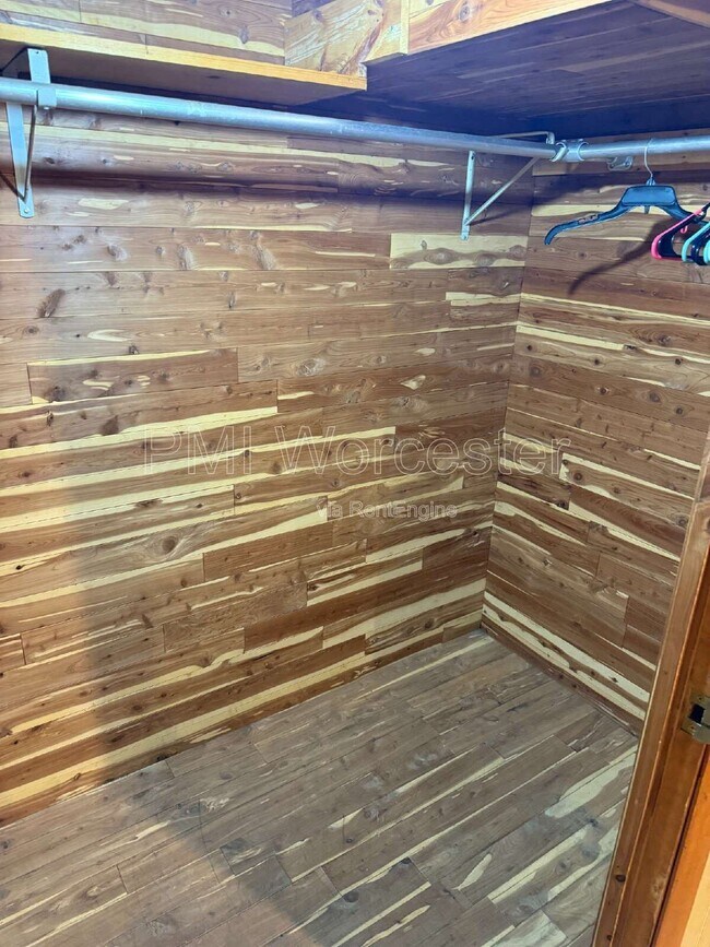 Building Photo - 26 Worthington Ave