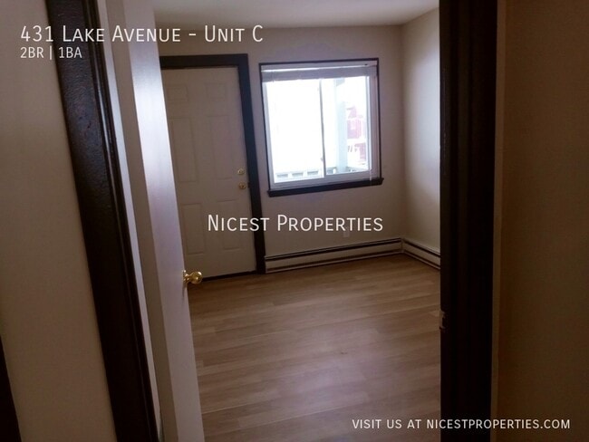 Building Photo - 431 Lake Ave