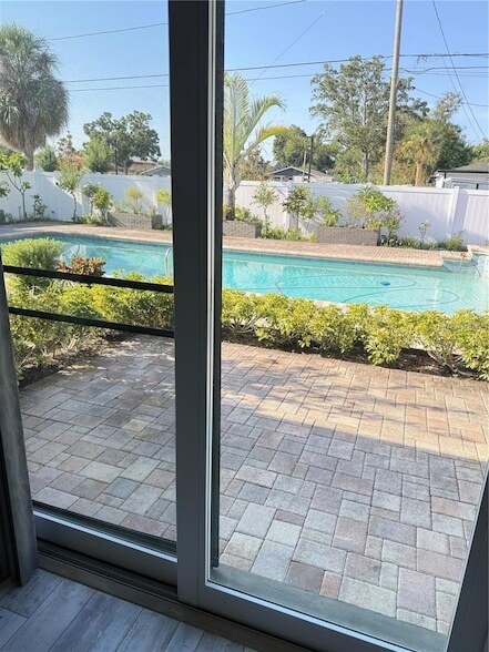 Building Photo - 440 50th Ave N