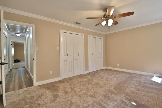 Building Photo - 3880 Williamsburg Cir