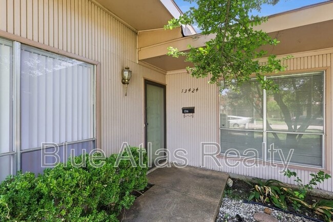Building Photo - 13424 Blossomheath Ln