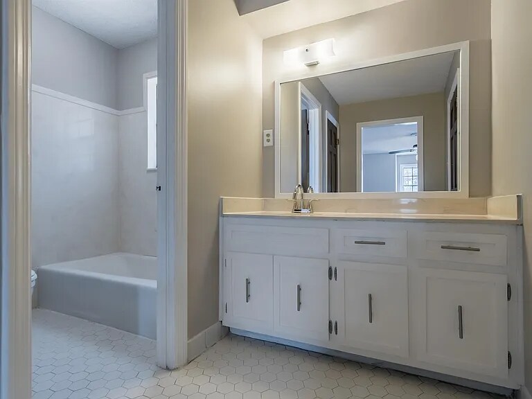 Building Photo - 5714 Sleepy Woods Cove