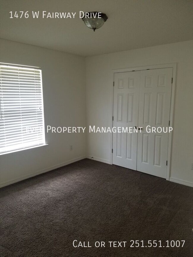 Building Photo - 1476 W Fairway Dr