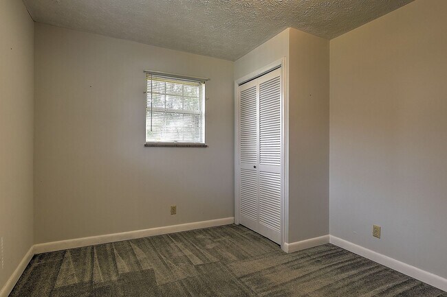 Building Photo - 4660 Kingsport Hwy