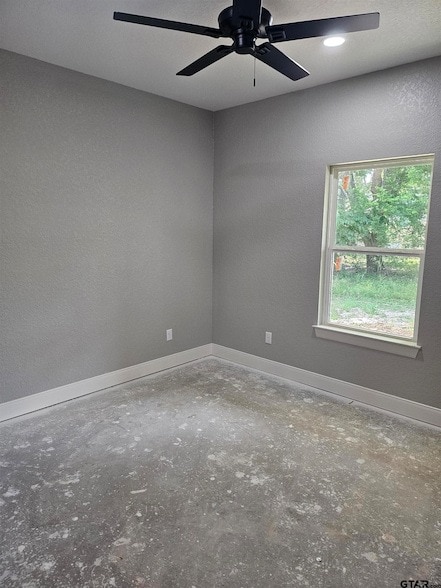 Building Photo - 100 Cook St