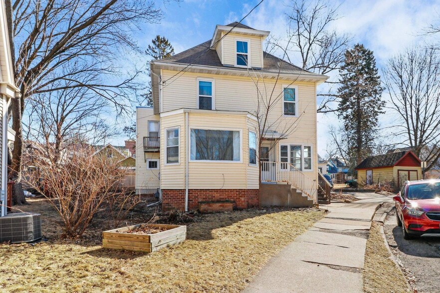 Building Photo - 417 Elmside Blvd