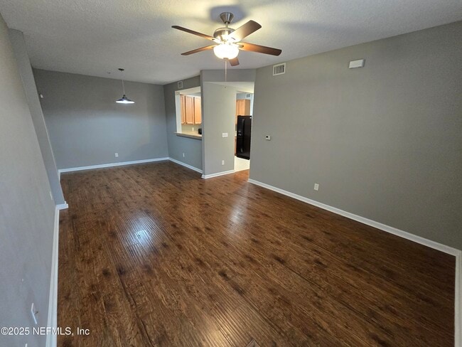 Building Photo - 575 Oakleaf Plantation Pkwy