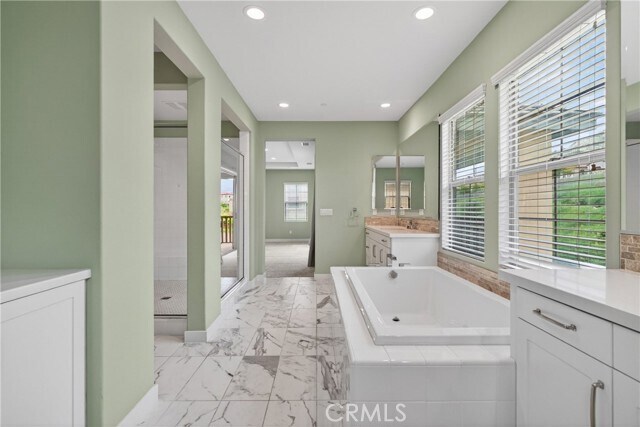 Building Photo - 755 Orange Blossom Way