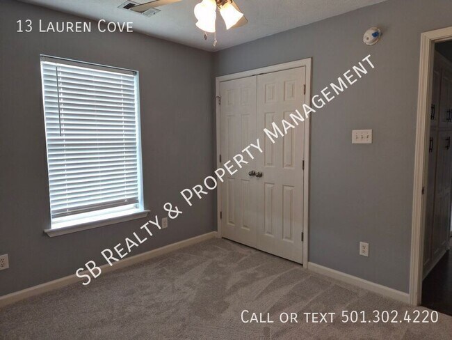 Building Photo - 13 Lauren Cove