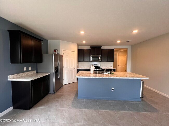 Building Photo - 4871 Talbot Blvd