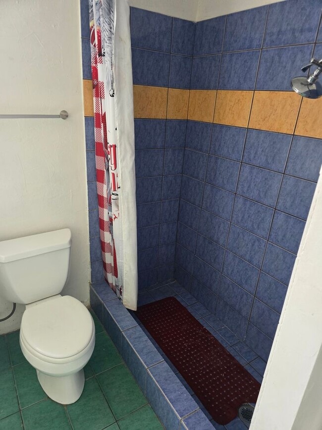 Building Photo - pm0501