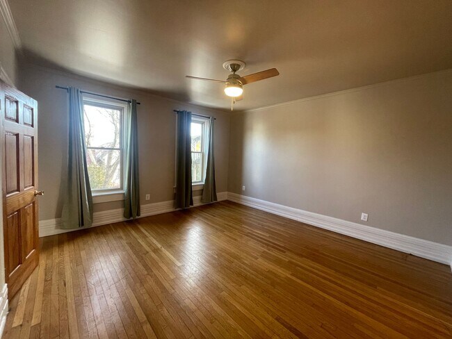 Building Photo - 2035-2037 N Buffum St