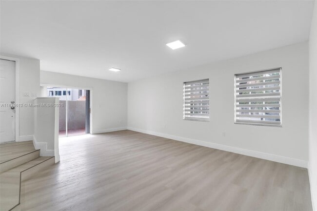 Building Photo - 6514 SW 128th Pl