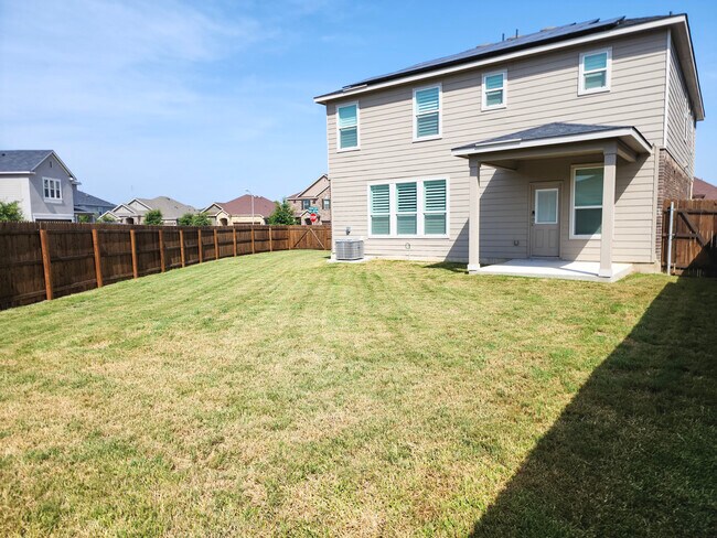 Building Photo - 3865 Bentwood Way