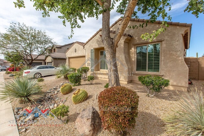 Building Photo - 5908 E Bramble Berry Ln