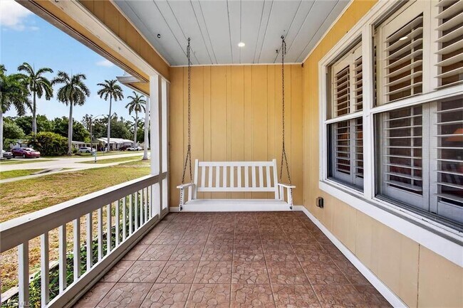 Building Photo - 1420 Maravilla Ave