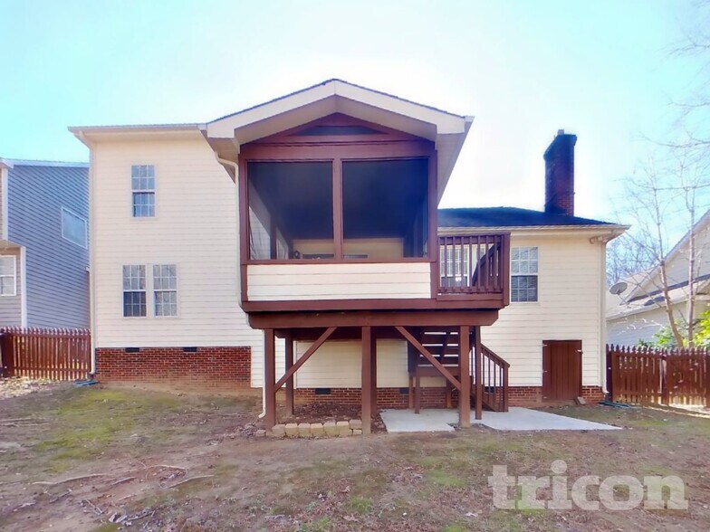 Building Photo - 7906 Kingston Dr