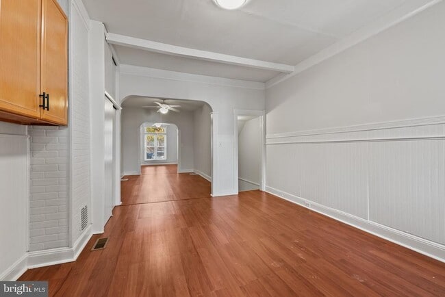 Building Photo - 733 S Conkling St