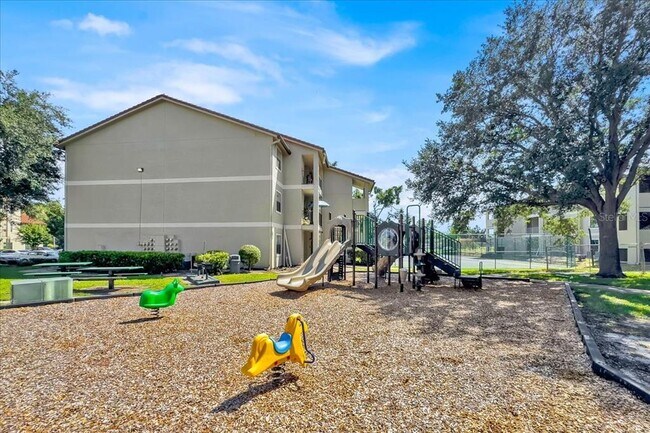 Building Photo - 3032 Parkway Blvd