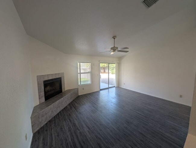 Building Photo - Rita Ranch ready for move in