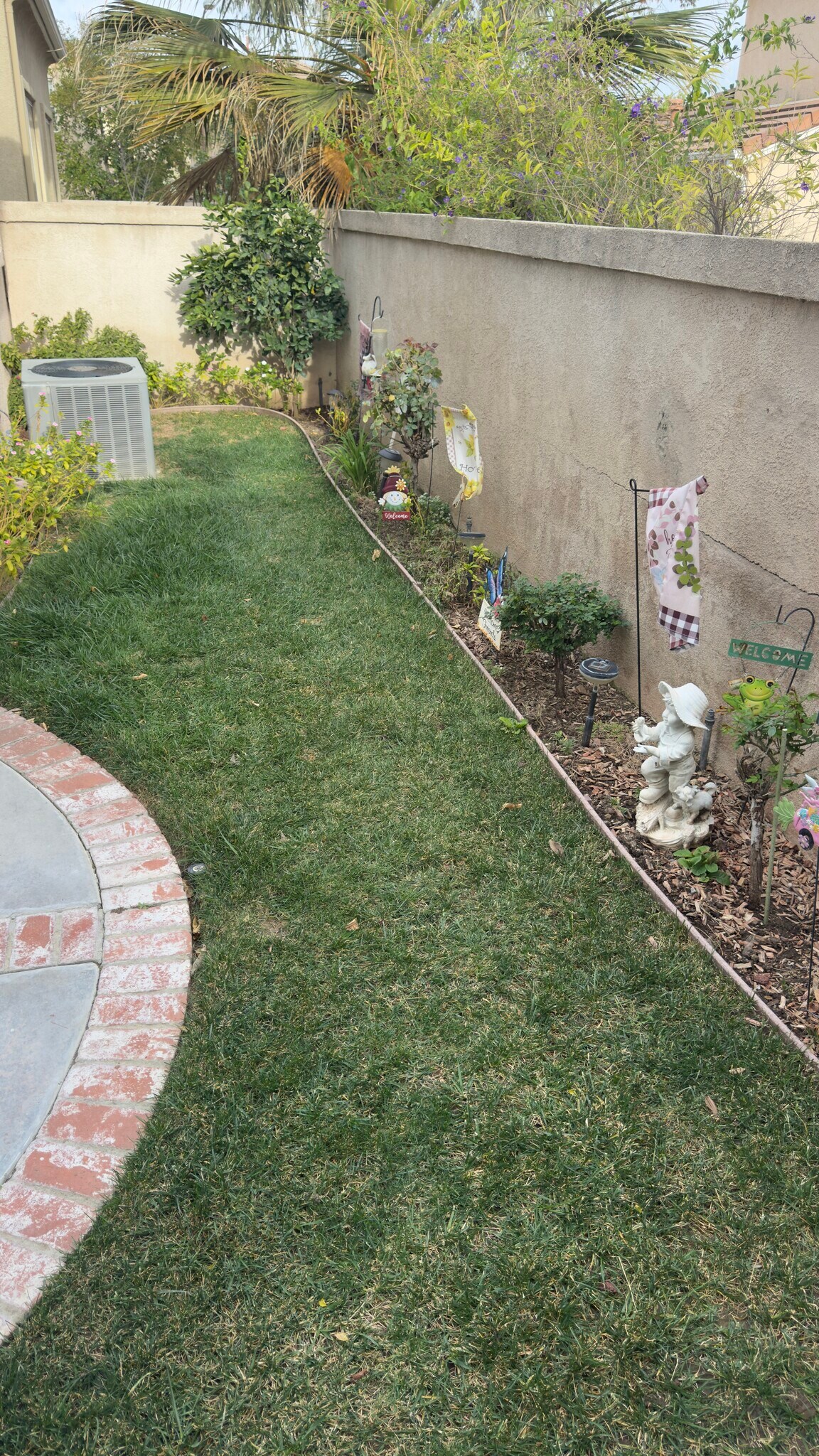 Building Photo - 27905 Crown Court Cir