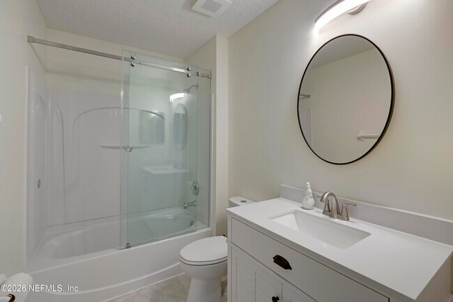 Building Photo - 695 Sid Dr