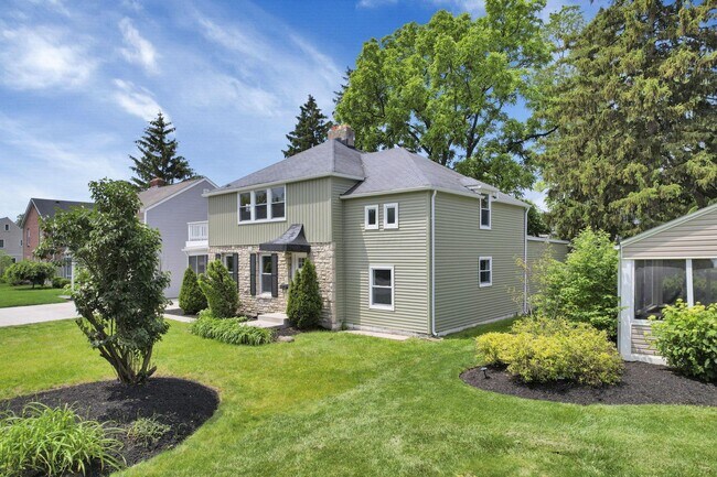 Building Photo - 2615 Northwest Blvd