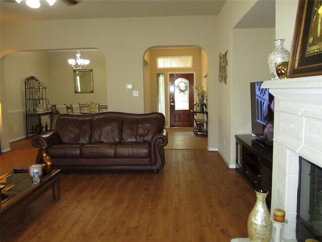 Building Photo - 13203 Barons Cove Ln