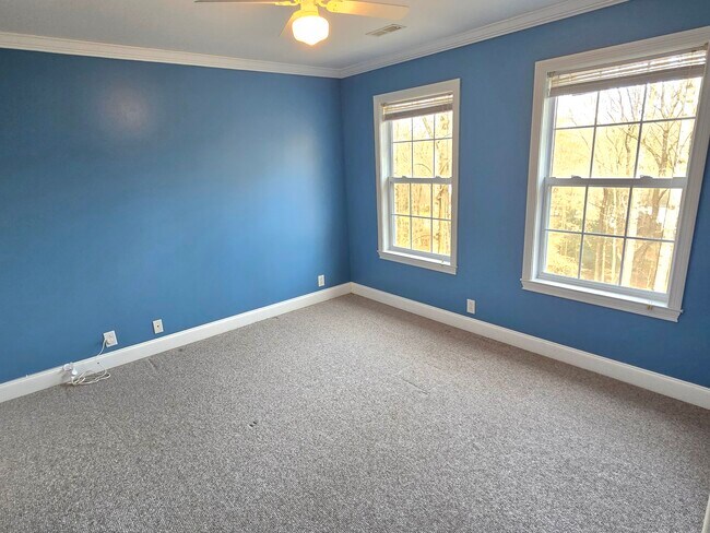 Building Photo - 12469 Daisywood Dr