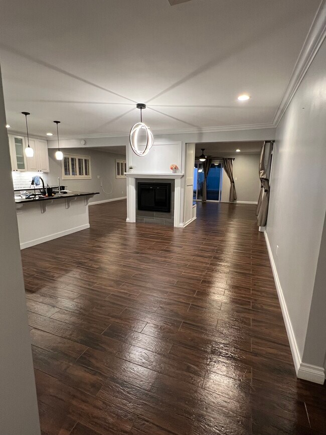 Building Photo - 7617 Prairie Mound Way