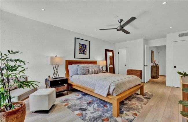 Building Photo - 750 State St