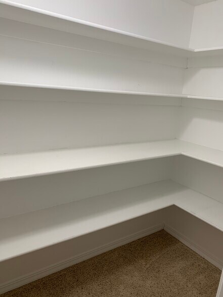 Building Photo - 345 E 200 N