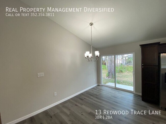 Building Photo - 13 Redwood Trace Ln