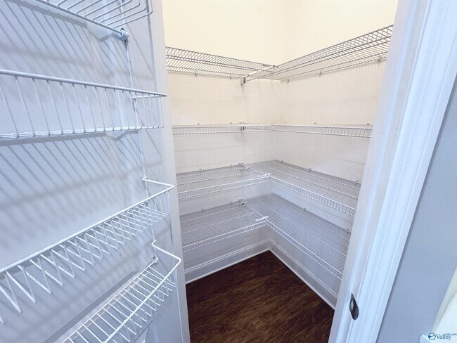 Building Photo - 120 James Parcus Cir