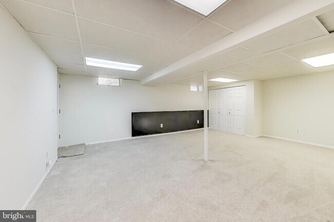 Building Photo - 1337 Crockett Ln