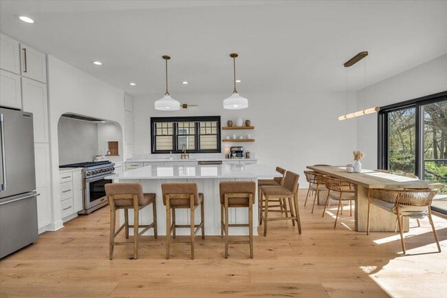 Building Photo - 6255 S Linnie Lac Pl