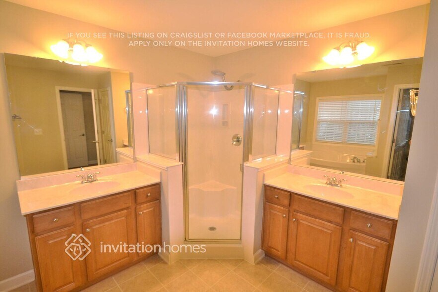 Building Photo - 3833 Song Sparrow Dr