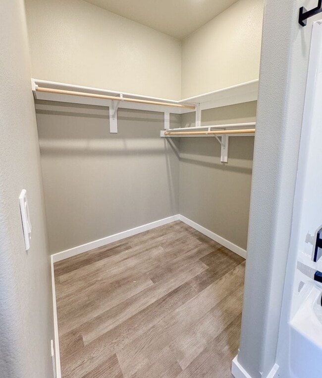 Building Photo - Pet Friendly 2 bed/ 2 bath unit at Soldier...