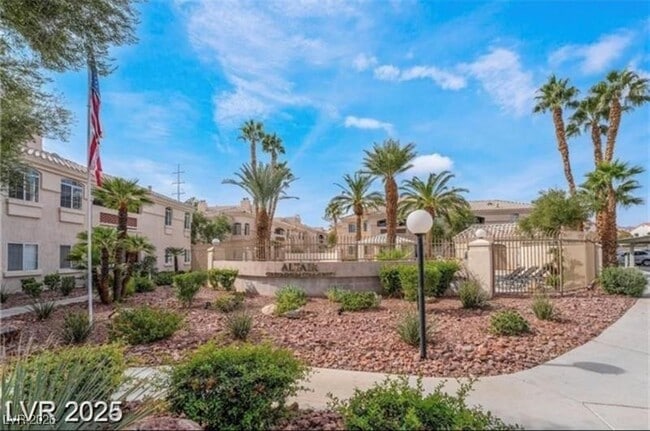 Building Photo - 7400 W Flamingo Rd